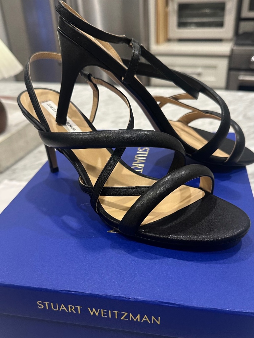 NEW Stuart Weiztman black sandals Jeanne size 9